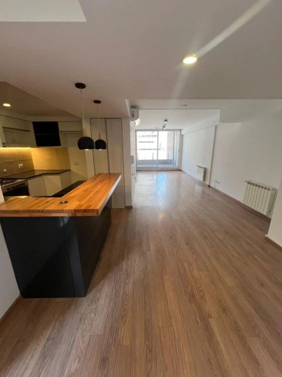 BALCARCE 45 BIS - 3 DORMITORIOS CON PATIO Y BALCON -