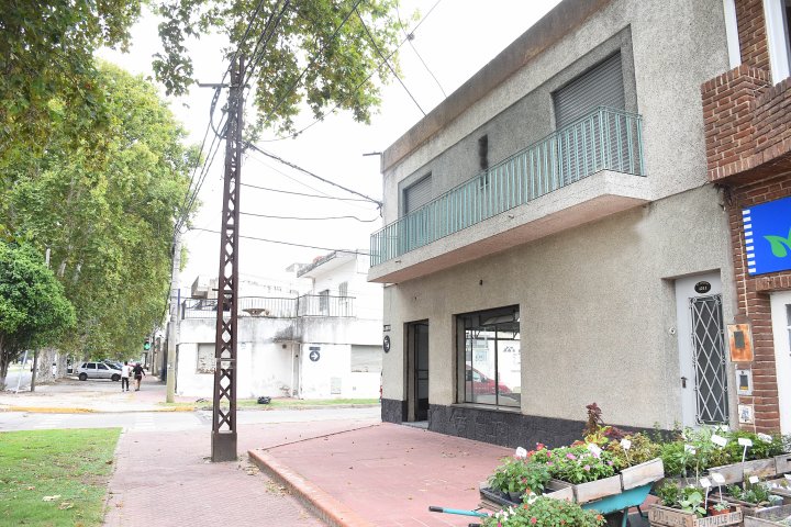 BV. RONDEAU 4211 -  DEPARTAMENTO DE 2 DORMITORIOS - PLANTA ALTA