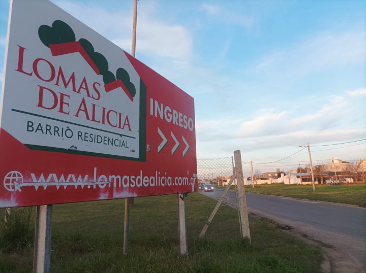 LOMAS DE ALICIA-EXCELENTE UBICACIÓN-USO RESIDENCIAL y/o LOCALES COMERCIALES