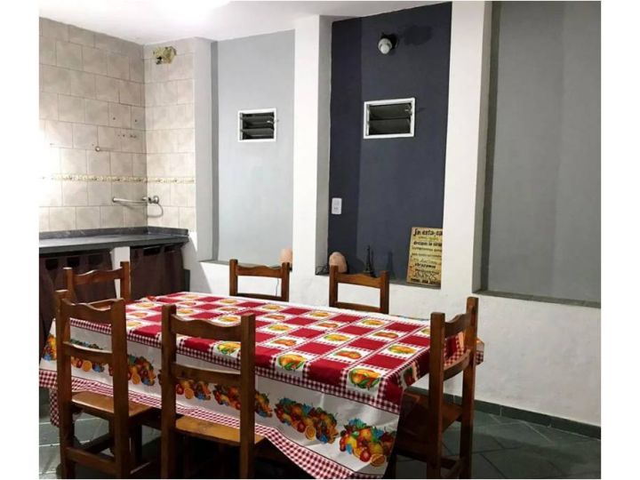 TRIPLEX DE 1 DORMITORIO - RIOBAMBA 1400